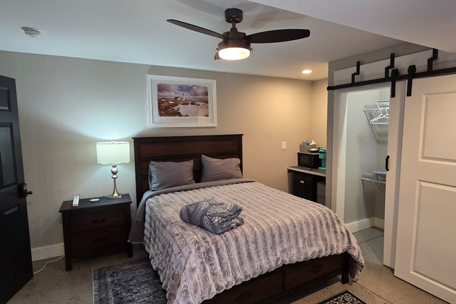 Bedroom - Fully Furnished Bedroom with Utilities/Essentials Included, Only 5 miles to Anschutz