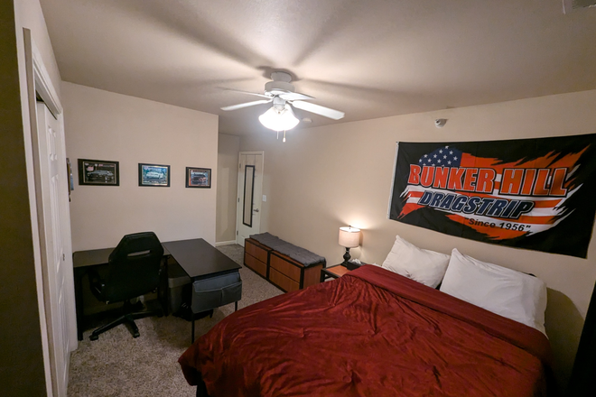 Bedroom - Lark Apartments (Lease for Transfer)