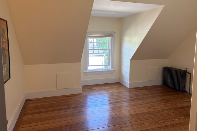 Room 1 - Newton Third-Floor Apartment - $2,000 Including Utilities - 3 minute walk to D line