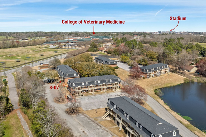 - The Brookes Condos, Unit 03-07