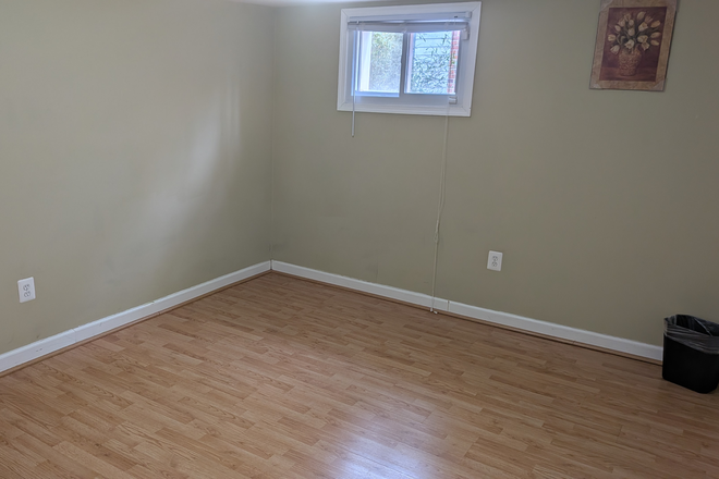Bedroom with natural light - AFFORDABLE HYATTSVILLE UNIT - CLOSE TO COLLEGE PARK