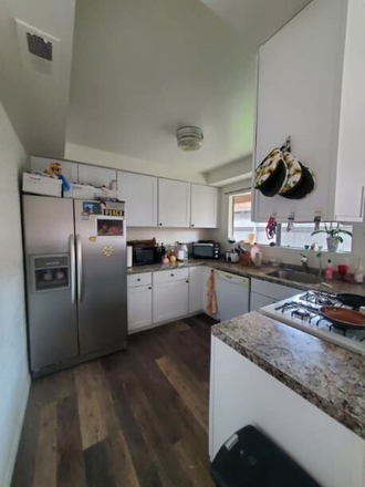 Kitchen - 1,850 Sq Ft 3BR/2BA OLD TOWN ORANGE WALK TO CHAPMAN