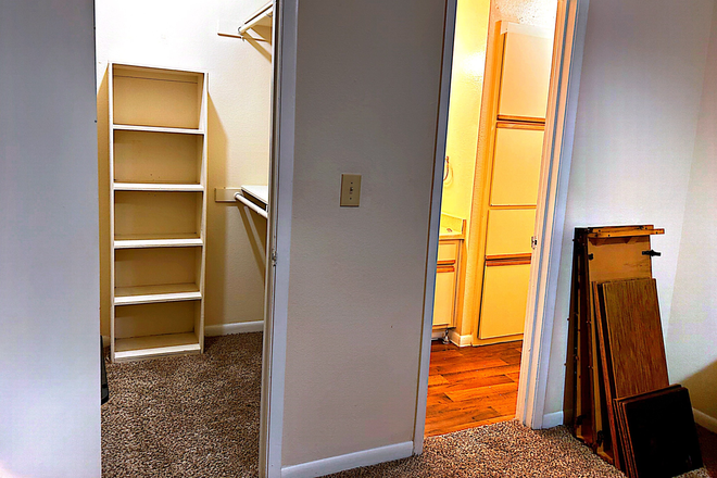 Closet and bathroom, this website is hard to upload images to so text me and Ill be happy to send more photos! 4049608217 - Greenhouse Apartments, Apt close to campus