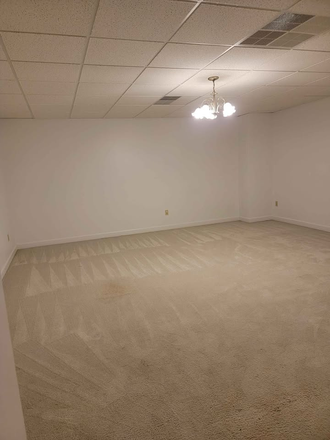 living room - Apartment 11.5 miles from campus