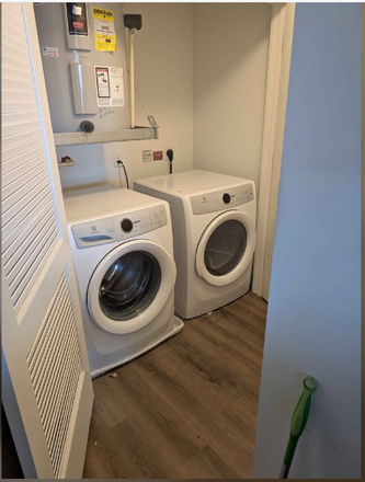 Laundry in the apartment - Tempo college park