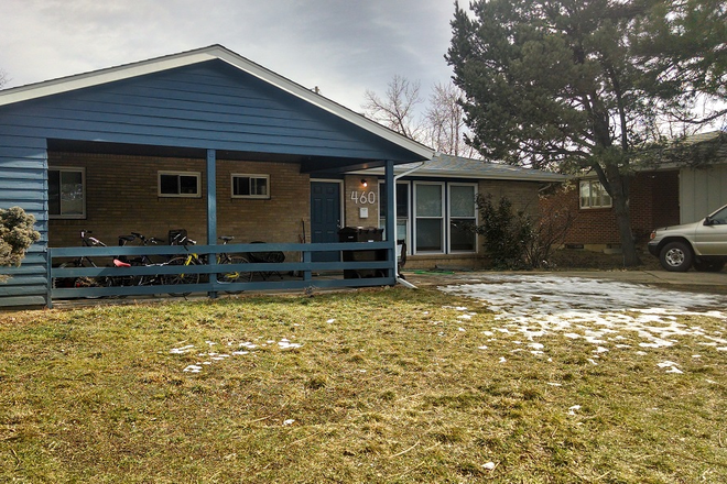 Outside street view - AUGUST PRELEASING: 460 S 41st St