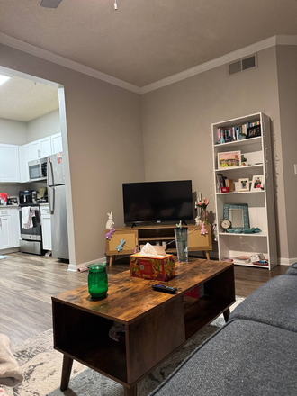living room - room for rent in madison shelby farms