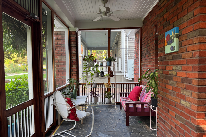 front screened porch - Historic home in Trinty Park, 200 yards from East Campus.