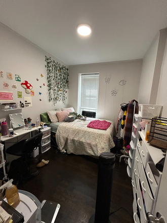 Bedroom - 3 Bed Available 9/1/26! *CONTACT NOAH 603-470-8181 Apartments