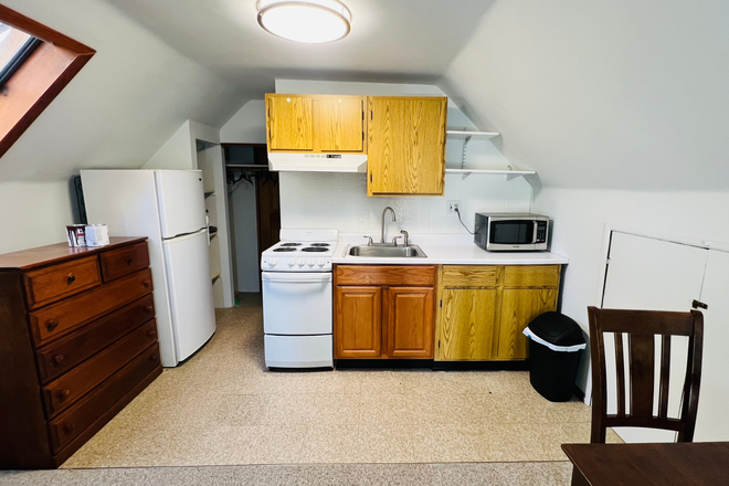 Studio apartment - legal Private Apartment