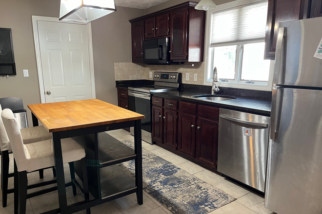 Kitchen - 2 bed / 1 bath in Medford Hillside (Tufts) with 2 driveway parking spots