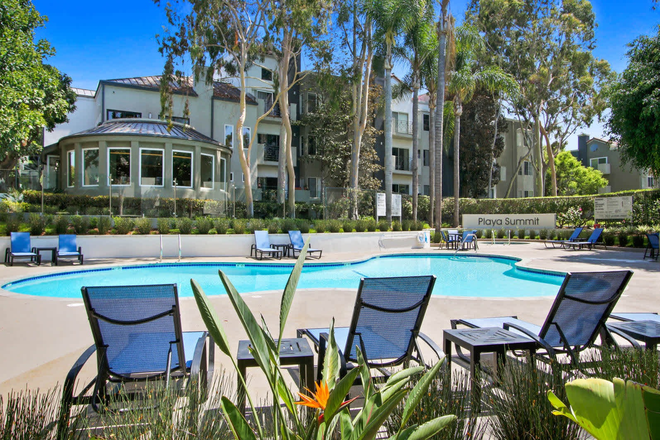 pool area - Playa Summit Luxury Apartments