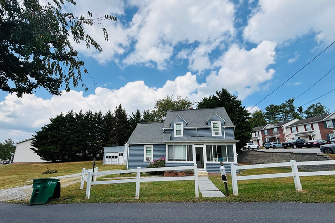 - 3 Bedroom 2 Bathroom house