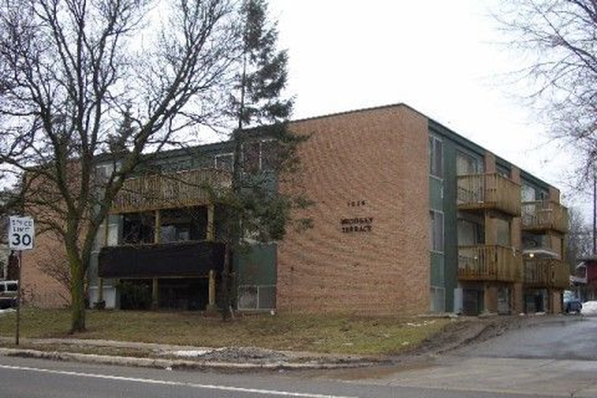 1025 Packard, Ann Arbor, MI 48104 - 1025 Packard, Ann Arbor, MI 48104