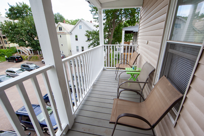 Upper Back Balcony - 34 S Union St Duplex