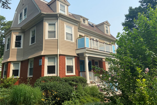 View of 2nd Floor Private Porch - Bright & Spacious 5-bed walking distance to campus & hospital