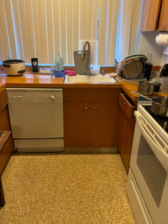 Kitchen - Mark Twain Apartments