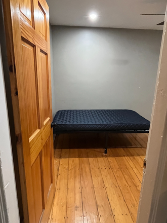Empty Room - Room for Rent close to campus