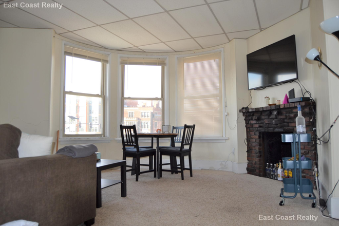 1 - SEPT 2026-Cozy Beacon St 2 bed, H/HW inc. No Broker Fee