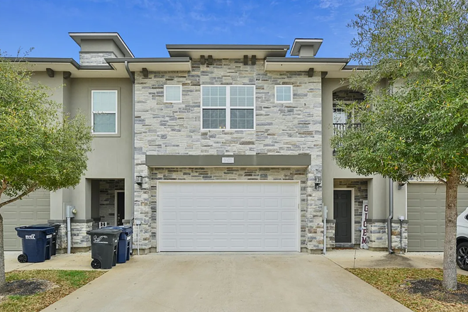 Street View - College Station Town Home