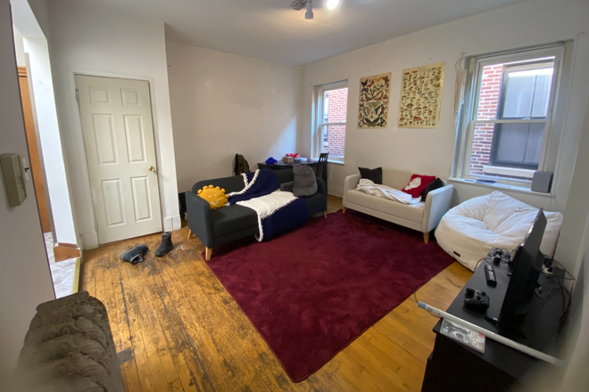 living room - 16 Royce rd Allston Large 2 bed rooms 1 bath room near B and D linenear Beacon St.