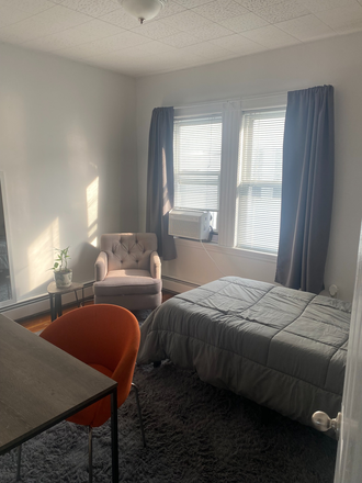 Bedroom - Craigie Street Apartments