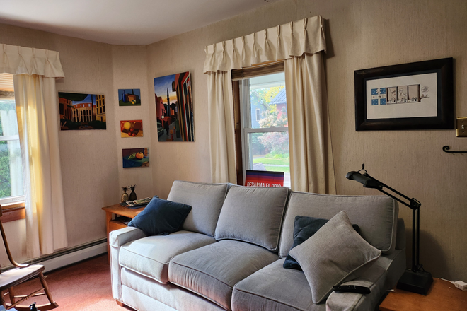 Living Room - Great Five Sisters Location