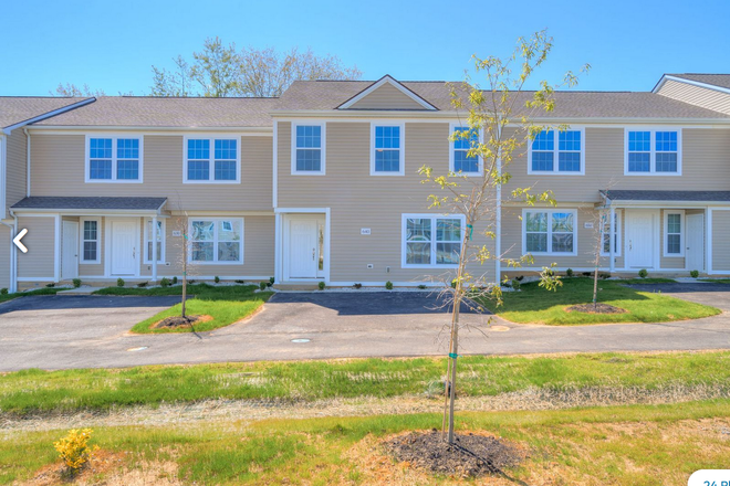Outside View - Pointe West