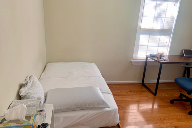 bedroom2 - Furnished One Bedroom Available in Single Family Home