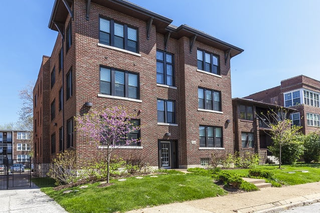 Outside Street View - Discounted Rate Master Bedroom
