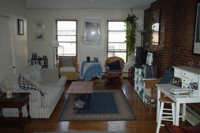 1 - SEPT 2026 | Stunning South End 2 Bed Duplex — NO BROKER FEE