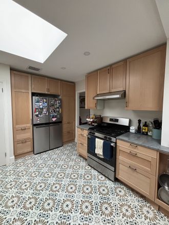 Kitchen 2 (gas stove) - 3Bed/2Ba 1500 sq ft. ranch in Longmeadow, $2,750/mo, all utilities included (Available Nov 1) House