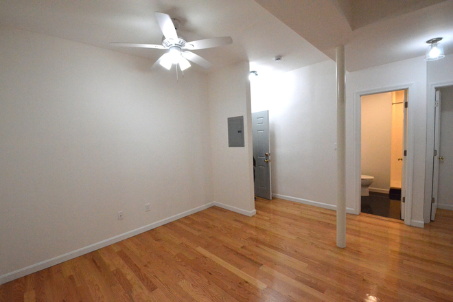 58 Westland Ave. #4 - Brand New Cozy 2 Bedroom on 58 Westland St. Apartments