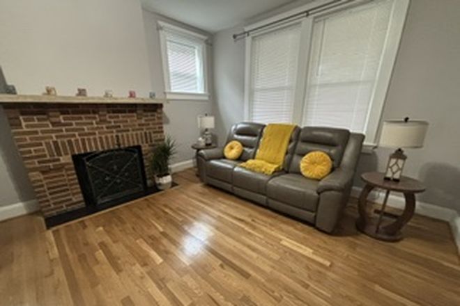 Living Room - Lakeside Avenue Property