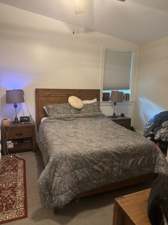 I will be updating the pictures as I re-organizing the house. I’m in the process of organizing it - Nice 3 bedroom house minutes to folly beach, 6.5 miles to MUSC