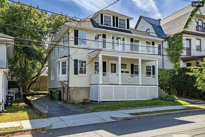 Outside street view - 3 Bed / 1 Bath off Arsenal St/N Beacon St, Watertown