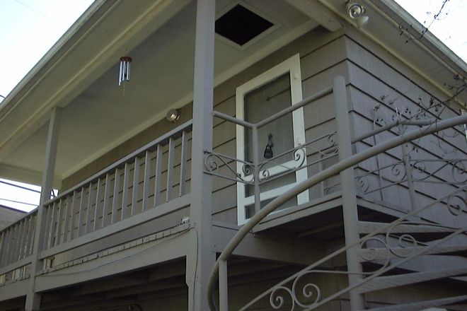 Entrance stairway - Quaint garage, studio unit; about 1/4 mile from campus.