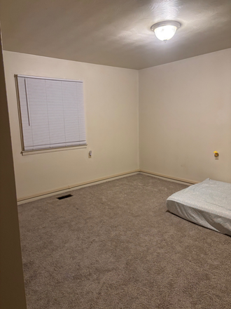 Bedroom - Beau Jardin Apartment