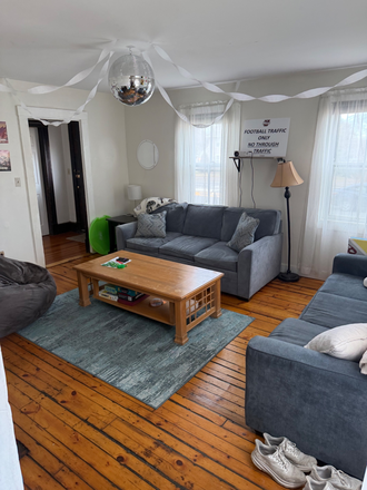 Living Room - 324 Northampton Rd, Amherst