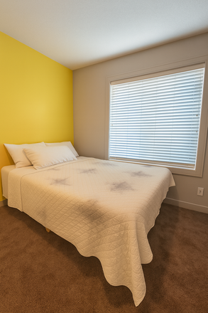 Bedroom A: $880 Private room with Double sized bed - Private room in a shared townhouse at Weston Road. Utilities Included!