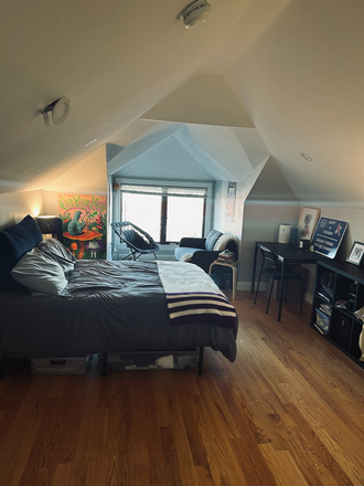 Bedroom available - Spacious Private Room - Mission Hill - Sublet