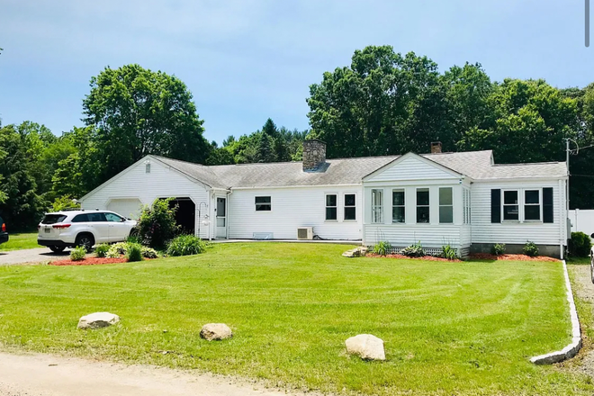 Exterior front - 21 Woodsia Trail Sputh Kingstown RI 02879