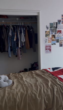 shared room - Window views, close walk to campus, safe!