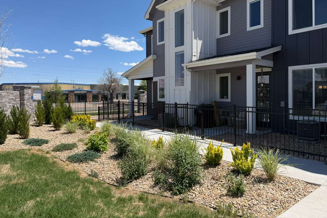 Outside - 3 bed 2.5 bath New townhouse available for rent immediately