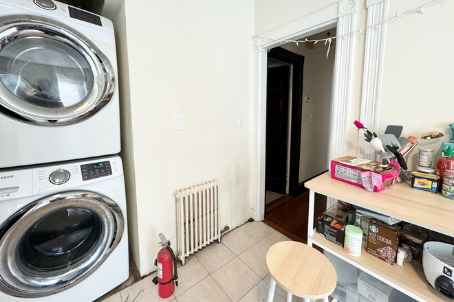 laundry/kitchen - Affordable 5-Bed Dorchester Apartment w/ In-Unit Laundry & Private Deck