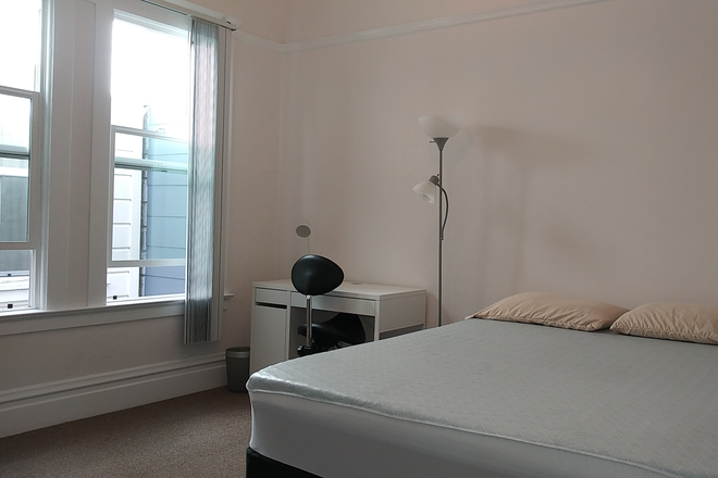 Bedroom for rent - Furnished Rm rental for single occupancy in safe neighborhood