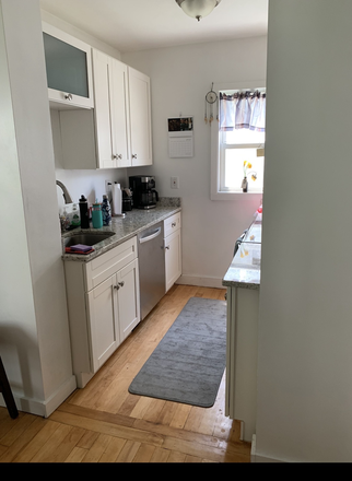 Kitch - No fee - student 4 Bedroom near Tufts & Teele Sq, near Davis