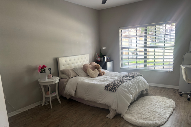 Master bathroom - The rexford at Waterford Apartments