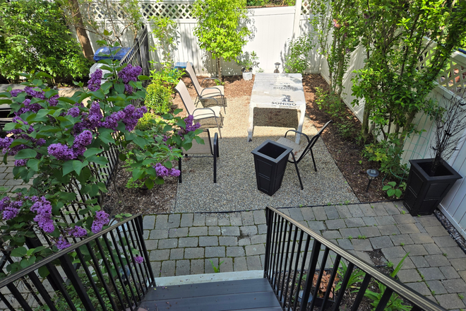 Garden - Sunny townhouse with garden, 3 bedrooms, semi furnished if needed, pets, at Kendall Sq, MIT, MGH