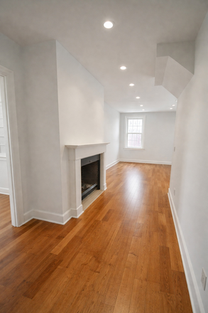 living room - Benefit Street spacious 4 bedrooms, 3 full bathrooms, split level apartment